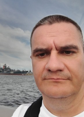 Антон из Ижевска 47 лет