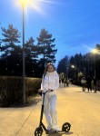 Elena, 38, Moscow