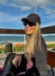 Yuliya, 29, Kusa