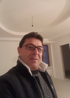 Муса из Bahçelievler 56 лет