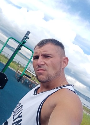 ВЛАДИМИР ОЛЕШОВ из Усть-Уды 30 лет
