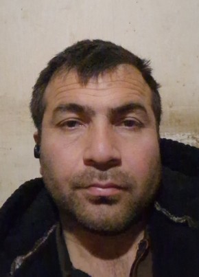 Роман из Электроугли 42 года