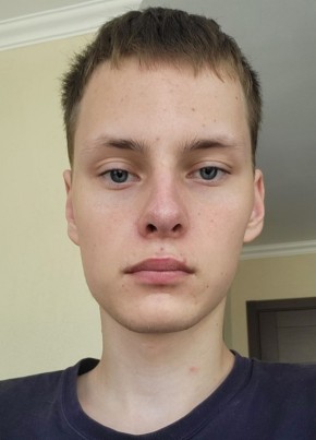Даниил из Дубровки 20 лет