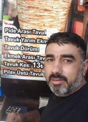Çoşku, 48, Türkiye Cumhuriyeti, İstanbul