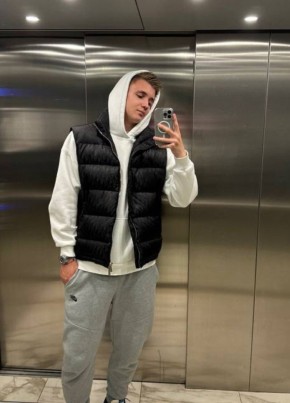 Андрей из Сочи 23 года