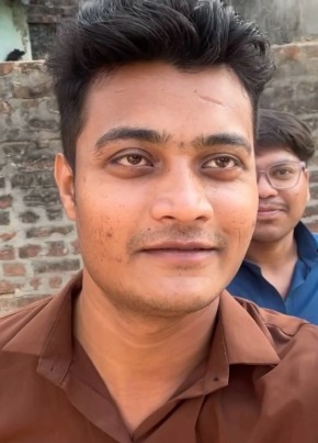 Kunal из Delhi 26 лет