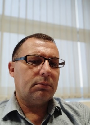 Aleksey, 51, Russia, Kommunar
