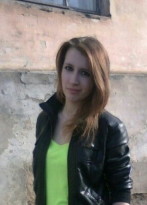 Арина, 29, Россия, Струги-Красные
