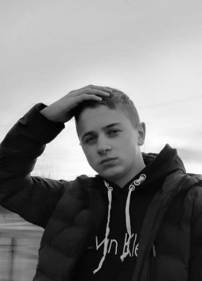 Денис, 21, Україна, Калуш