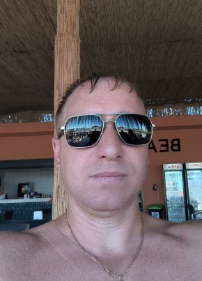 Максим из Сергача 44 года