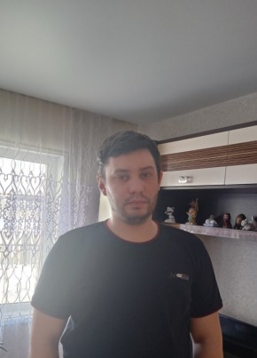 Денис из Томска 33 года