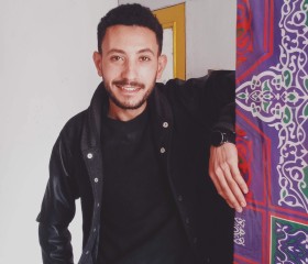 ‪Mustafa, 30, Cairo