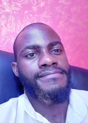 Hassan, 34, Kenya, Nairobi