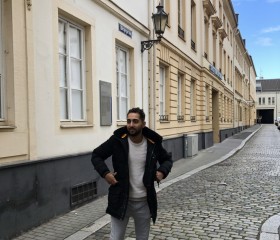 Naïm, 33, Marcq-en-Baroeul