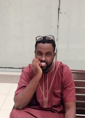 Omar из Djibouti 37 лет