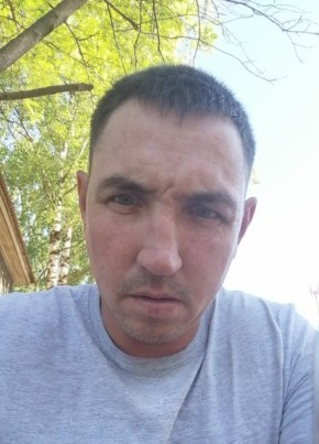Василий, 40, Россия, Урай