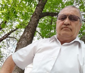 Виктор, 62 года, Светлый (Калининградская обл.)