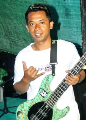 Ardana из Kota Mataram 32 года