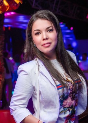 Ариадна, 31, Россия, Санкт-Петербург