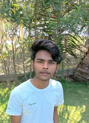 Vishesh, 18, India, Pune