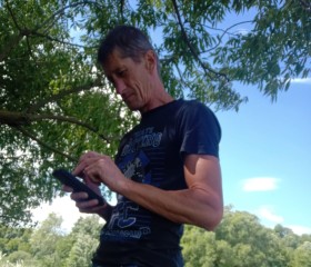Valeriy, 53, Riga