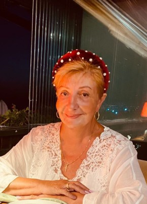 Ирина, 68, Россия, Москва