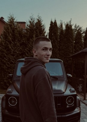 Алексей из Москвы 20 лет