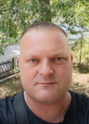 Сергей из Нижневартовска 43 года