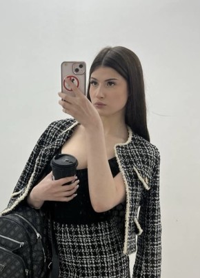 Елена из Москвы 26 лет