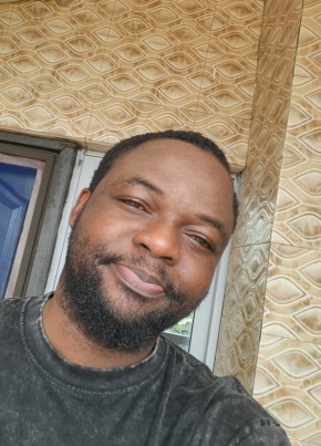 STANLEY из Aboisso 36 лет
