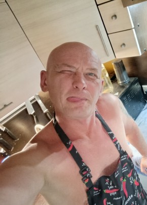 Дмитрий из Омска 48 лет