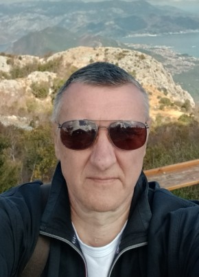 Олег из Ростова-на-Дону 44 года
