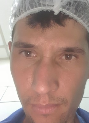 Mihai, 33, Romania, București