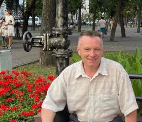 Олег, 47 лет, Берасьце