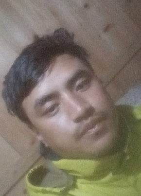 Phurpa из Pokhara 25 лет