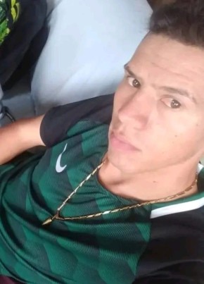 Tiago schotka из Curitiba 29 лет
