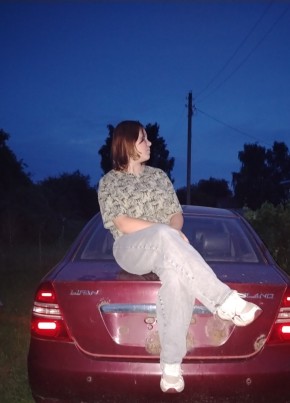 Оля из Карачева 20 лет