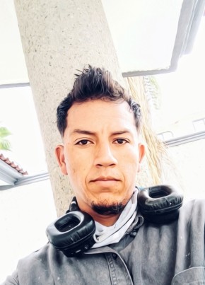 Juan Alejandro из León 26 лет
