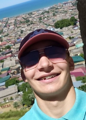 Марк из Мурманска 18 лет