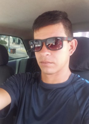 Gilberto, 33, República Federativa do Brasil, Caxias do Sul