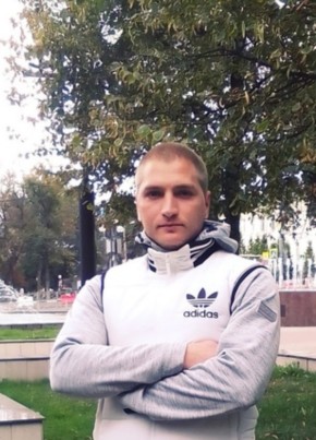 Александр, 30, Россия, Тула