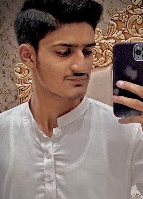 Rashid Ahmad, 19, پاکستان, لاہور