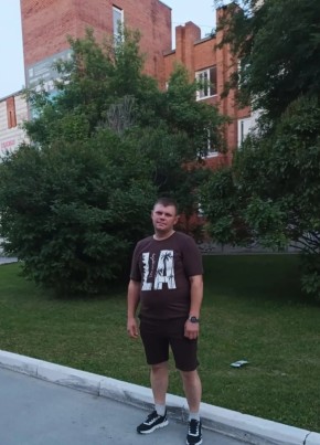 Анатолий из Новосибирска 38 лет