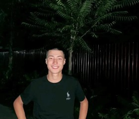 Talgat, 21, Bishkek