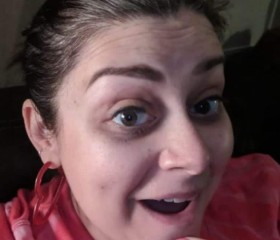 Olivia Evelyn, 31, Washington D.C.