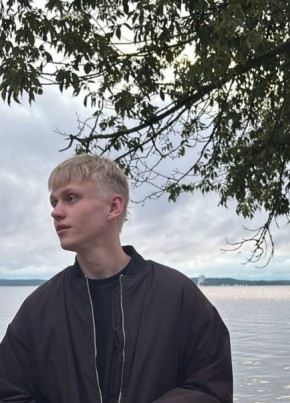 Александр из Москвы 22 года