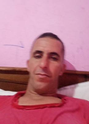 32 из Algiers 44 года