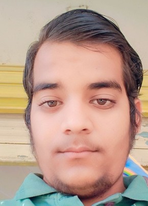 Kaushik Majithiy, 18, India, Verāval