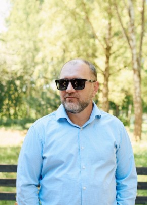 Денис из Віцебска 46 лет