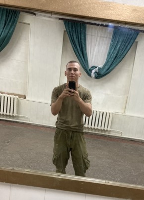никита из Хабаровска 18 лет